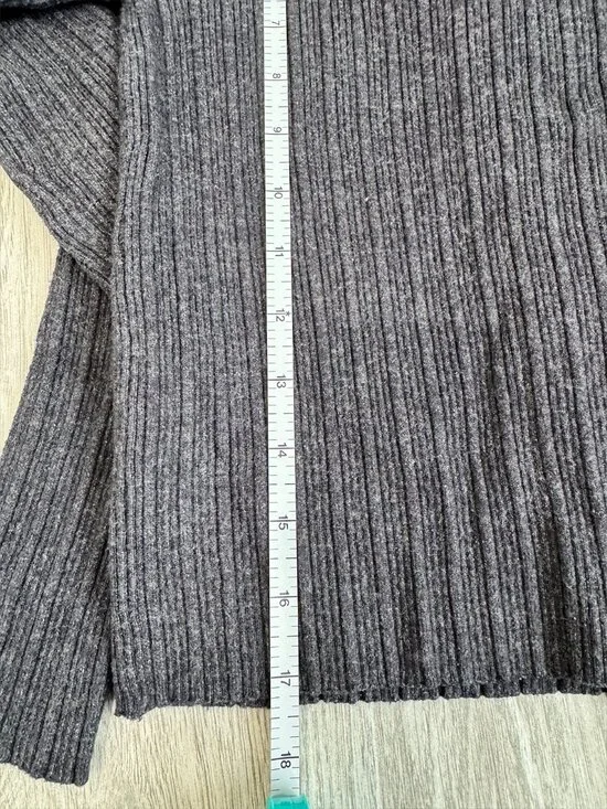 EUC 2 Zara Girls Ribbed Turtleneck Tops Charcoal and Grey Size 11-12 - Picture 5 of 5